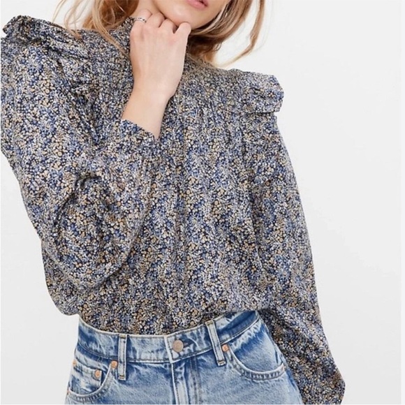 GAP Floral Smoked Ruffle Blouse Long Sleeve Blue Multi Women’s Size Medium - Picture 1 of 14